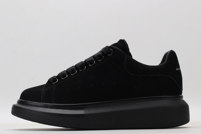 triple black alexander mcqueen sneakers
