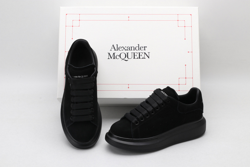 triple black alexander mcqueen sneakers