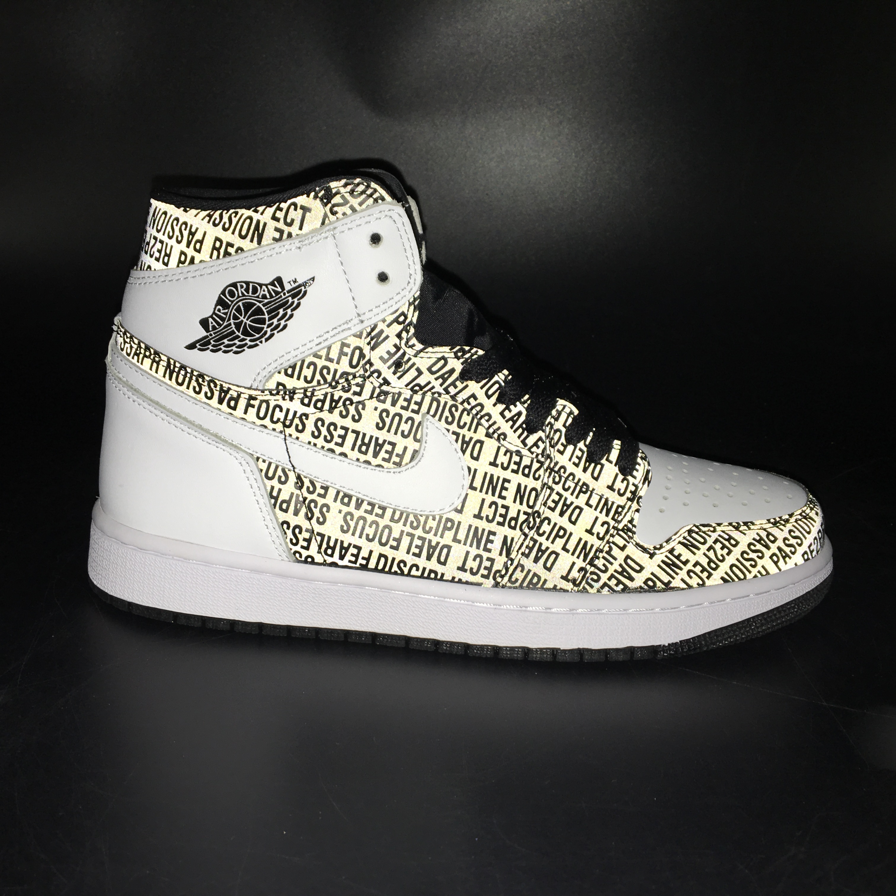 Re2pect Air Jordan 1s Dropping Again Tomorrow Complex 42 OFF