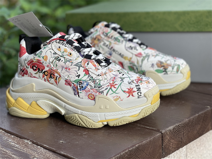 Gucci x Balenciaga Cream Floral Print Leather The Hacker Project Triple S  Sneakers Size 36 Gucci x Balenciaga