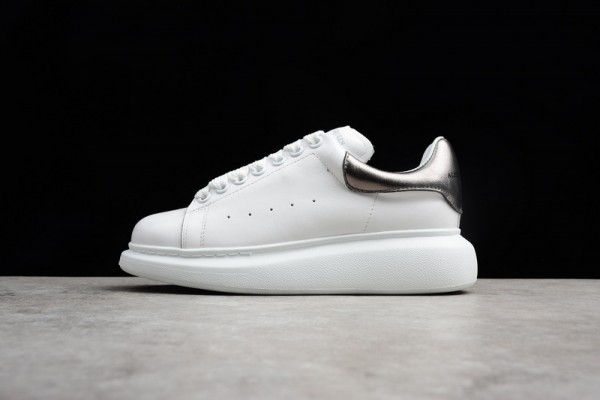 Alexander McQueen Oversized Sneaker Metallic Black Pearl 
