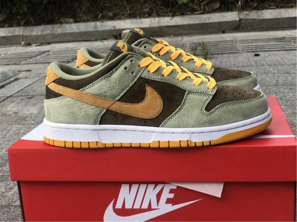 Nike Dunk Low Dusty Olive 