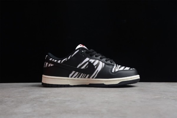 Quartersnacks x Nike SB Dunk Low Zebra