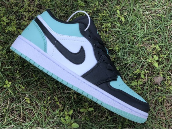 Air Jordan 1 Low Emerald Toe 