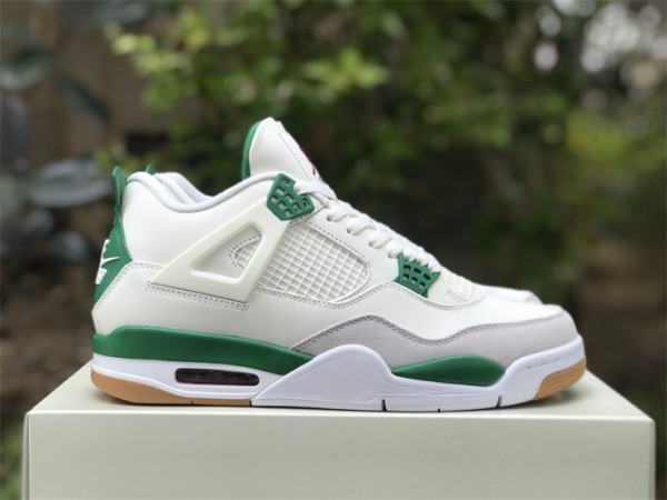 Nike SB x Air Jordan 4 Pine Green (2023) 
