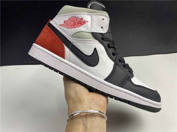 Air Jordan 1 Mid SE Union Red Black Toe