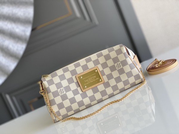 Louis Vuitton EVA 2way Chain Shoulder Bag White