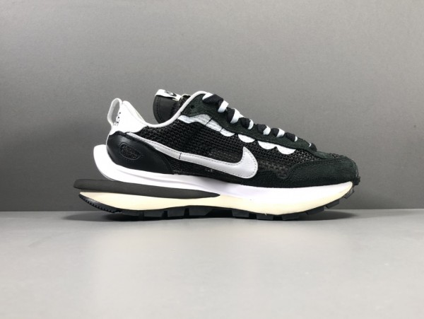 Sacai x Nike Pegasus VaporFly SP Black White 