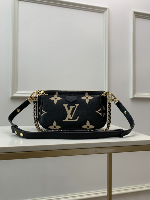 LV Mutil Pochette Accessoires  