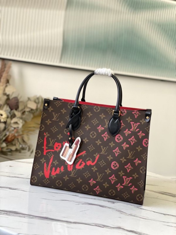 Louis Vuitton On The Go MM Monogram Love Print  (2021)