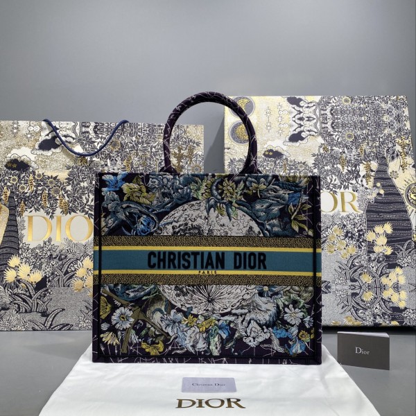 Dior Book Tote Blue Dior Constellation Embroidery 