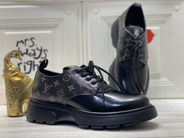 LV Brown Black Patent Leather Shoes - LCS-003