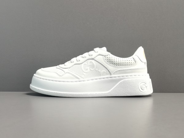 Gucci GG embossed sneaker in white leather 