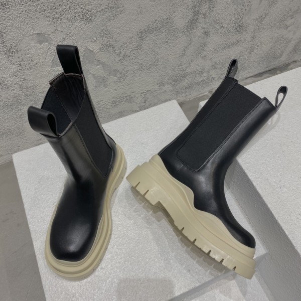 Bottega Veneta Tire Chelsea Boots - Black Cream White BVTCB-005
