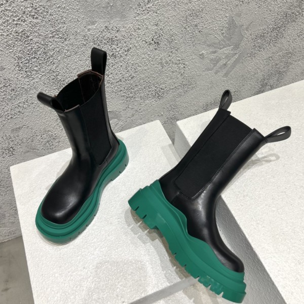 Bottega Veneta Tire Chelsea Boots - Black Duck Green BVTCB-004