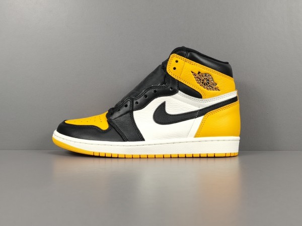 Air Jordan 1 Retro High OG Yellow Toe (2022) 