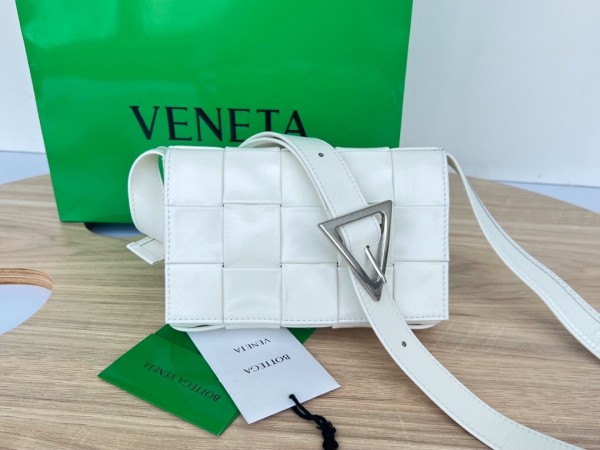 Bottega Veneta cassette mini small shoulder bag - White 717587
