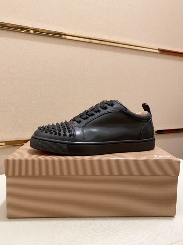 Christian Louboutin Louis Junior Spikes Sneakers - Black CLLT-062