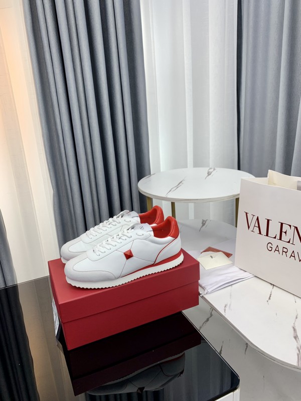 Valentino Garavani Retrorunner low-top sneakers - White Red  VLTCS-014