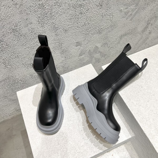 Bottega Veneta Tire Chelsea Boots - Black Grey BVTCB-001