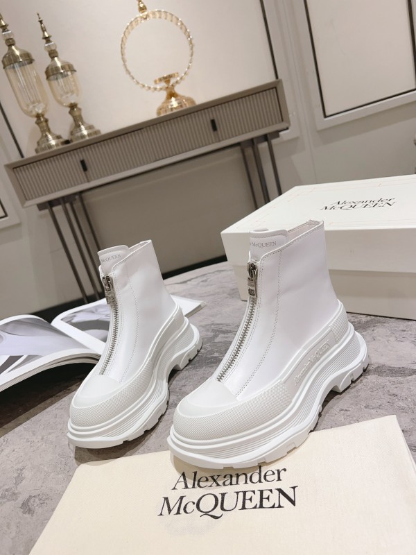 Alexander McQueen Tread Sole Zip Boot in White  MC-TR12