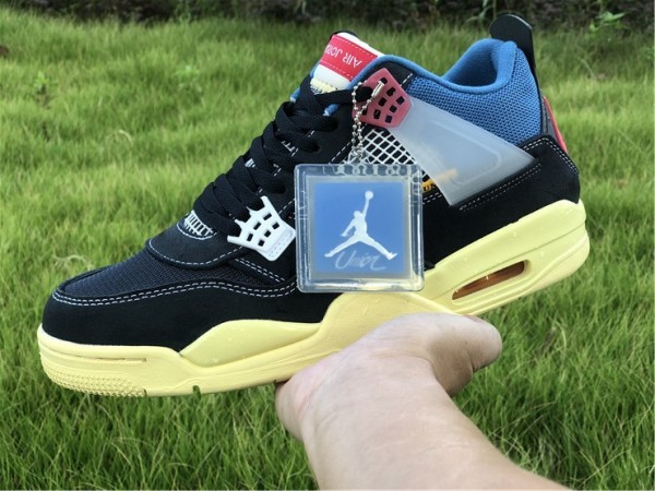Air Jordan 4 Retro Union Off Noir 