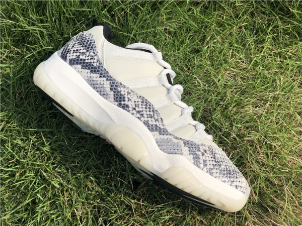 Air Jordan 11 Retro Low 'Light Bone Snakeskin'