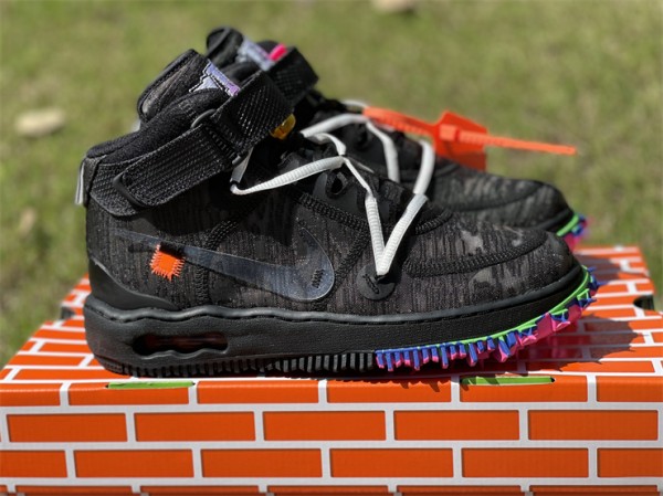 OFF-WHITE x Nike Air Force 1 Mid All Black Pink 