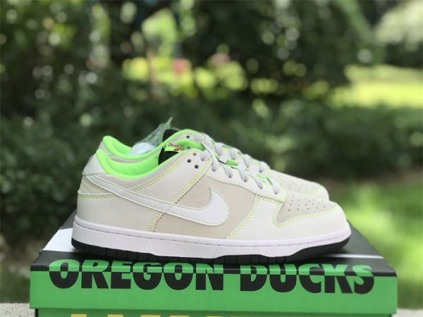 Nike Dunk Low University of Oregon PE (2023)