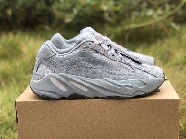 Adidas Yeezy Boost 700 V2 Hospital Blue FV8424 