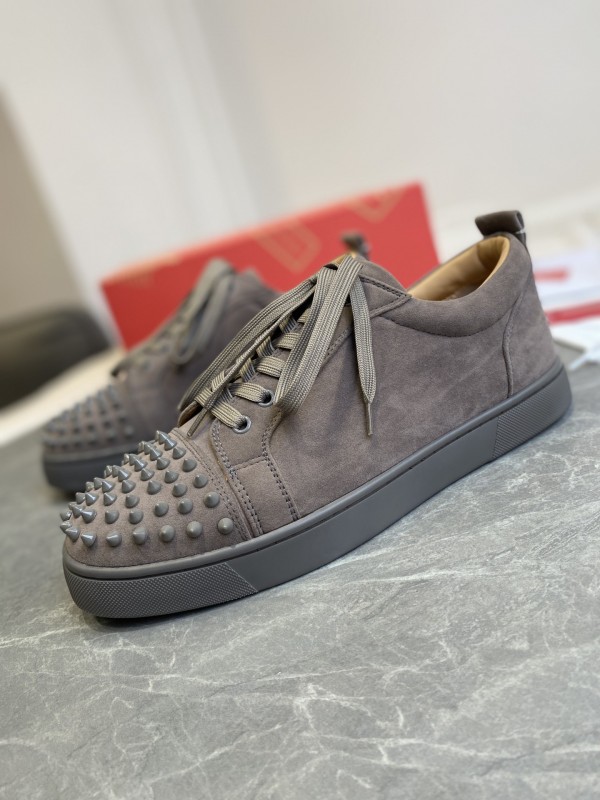 Christian Louboutin Louis Junior Spikes Sneakers CLLT-033