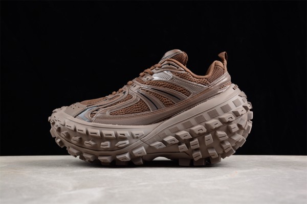Balenciaga Defender Sneaker in brown mesh and nylon BLDFS-001