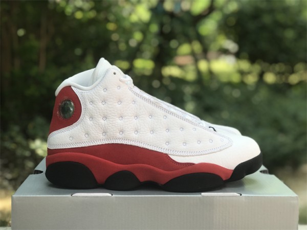 Air Jordan 13 Retro "Chicago" - (2017) 