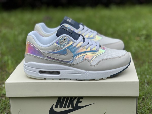 Nike Air Max 1 AMD La Ville Lumière (2022) 