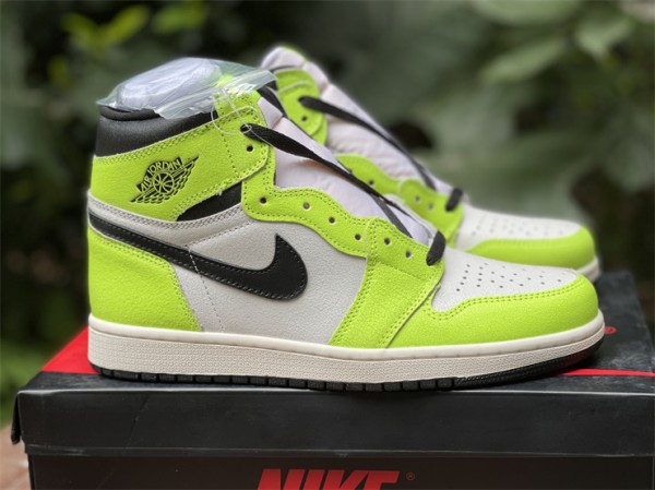 Air Jordan 1 High OG “Volt” 