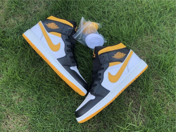 Air Jordan 1 Mid Laser Orange Black (W)