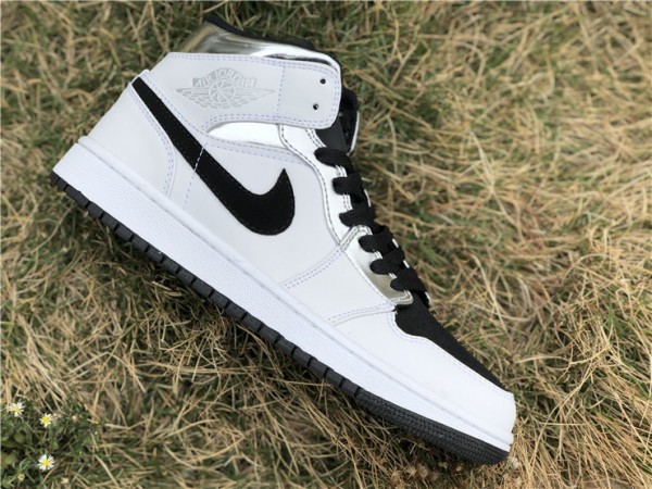 Air Jordan 1 Mid Alternate Think 16 