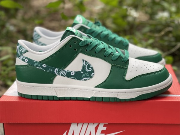 Nike Dunk Low “Green Paisley ” 