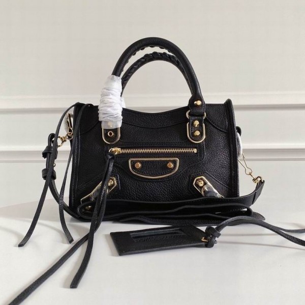 Balenciaga Ladies Classic Nano City Shoulder Bag  BGLD-010