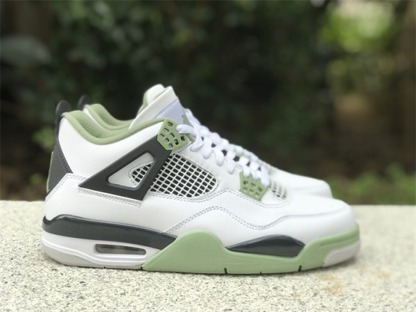 Air Jordan 4 “Seafoam”  2023 