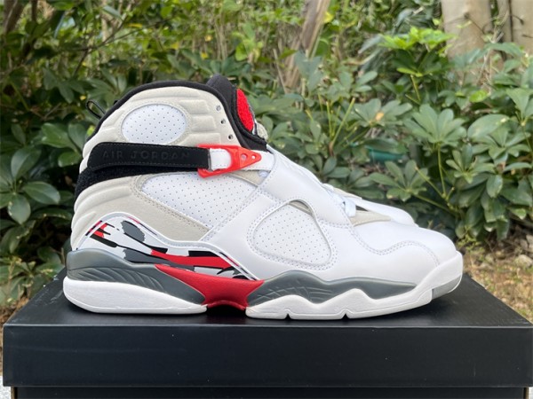  Air Jordan 8 Retro 'Bugs Bunny' (2013)