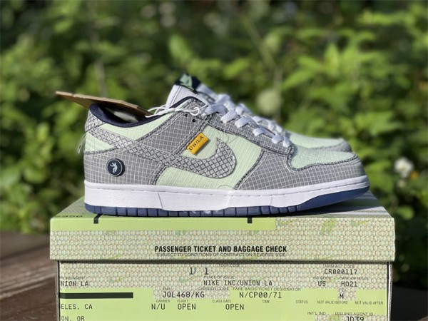 Union LA  x Nike Dunk Low Passport Pack Pistachio 