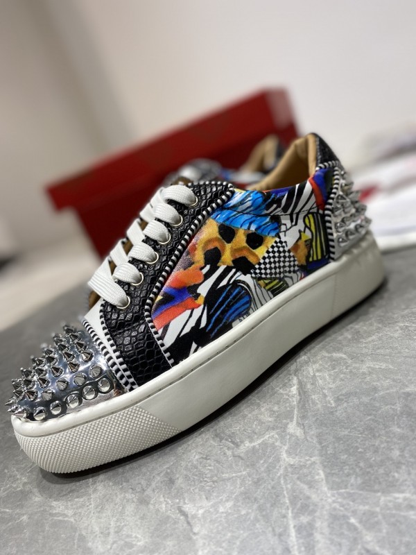 Christian Louboutin Seavaste 2 Low-Top Sneakers CLL-018  