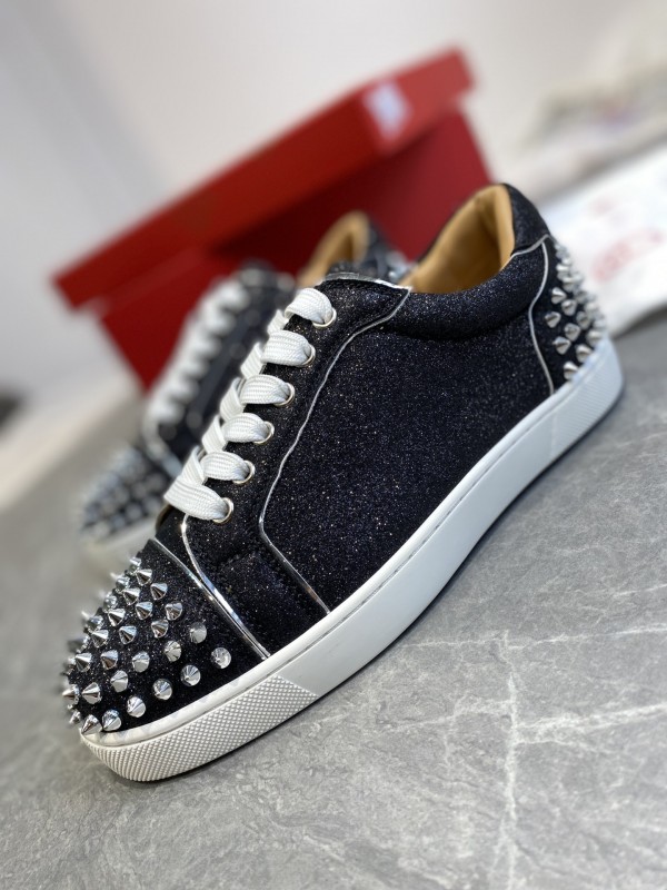 Christian Louboutin Seavaste 2 Low-Top Sneakers CLL-026 