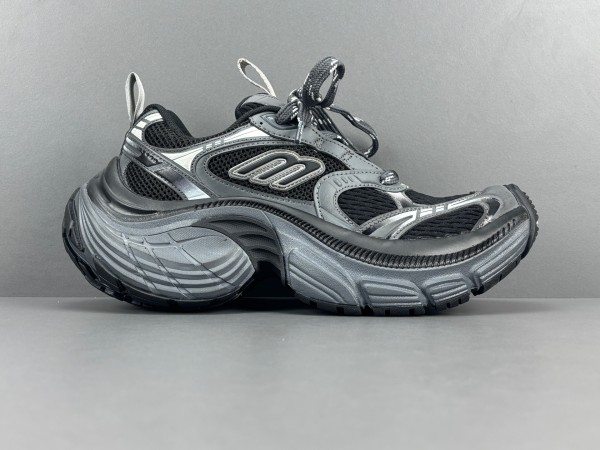 Balenciaga 6XL Sneaker in black and grey mesh, polyurethane and polyester