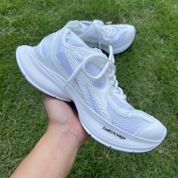 Balenciaga Circuit Sneaker in white polyester, nylon, TPU and polyurethane