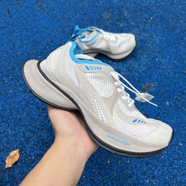 Balenciaga Circuit Sneaker in beige and blue polyester, nylon, TPU and polyurethane