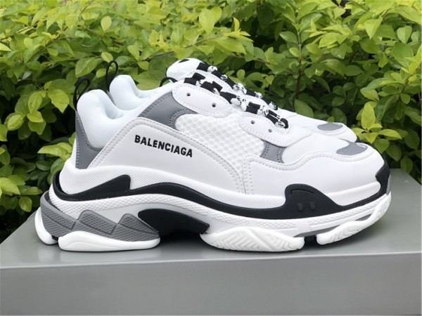 Balenciaga Triple S Sneaker White Grey 