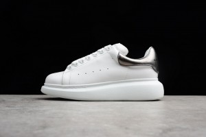 Alexander McQueen Oversized Sneaker Metallic Black Pearl 