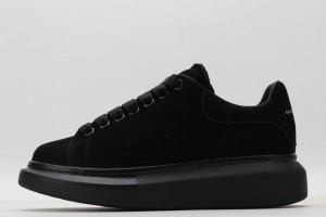 Alexander McQueen Oversized Sneaker - Triple Black 